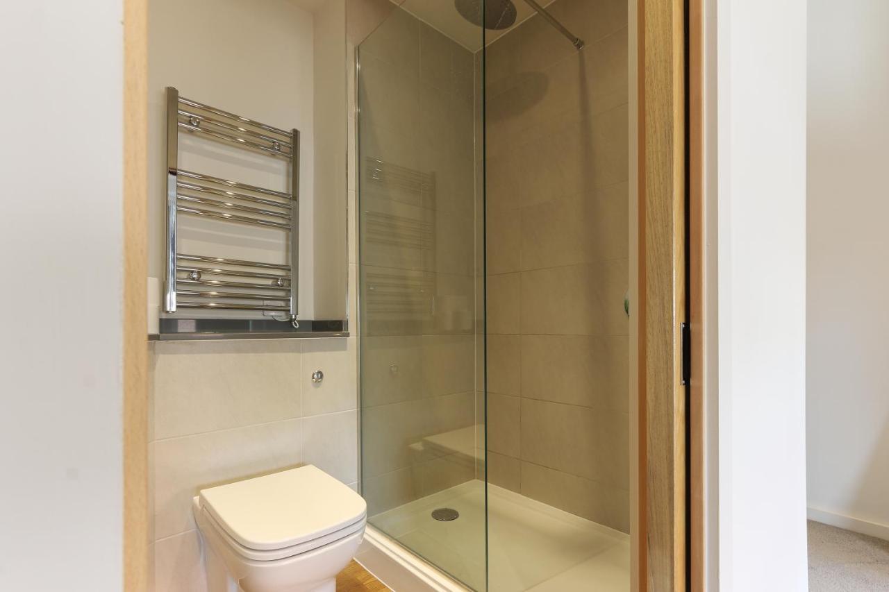 Modern 2-Bed Apartment, Free Parking, City Centre, Netflix & Pet Friendly - Hosted By Stay Host Save Sheffield Exterior foto